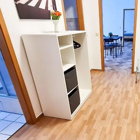 Apartment Schoene Mit Wlan Netflix Zugang Magdeburg