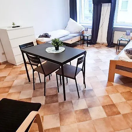 Apartment Schöne Mit Wlan Netflix Zugang Magdeburg